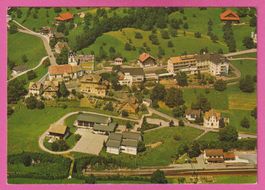 Steinerberg SZ mit St.-Anna-Heim / Photo Swissair