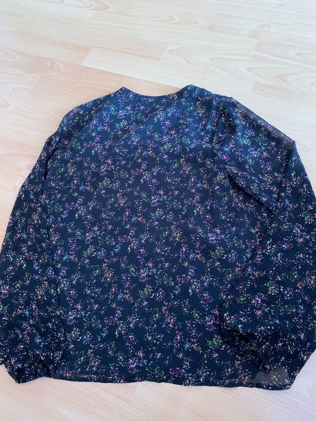 Le Temps Des Cerises Blusen: Jolie blouse Le Temps des Cerises taille S – Gebraucht aus MEYRIN von Gwendo10 1