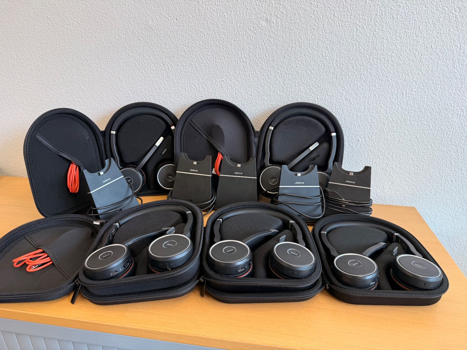 Jabra Cuffie: Jabra Evolve 75 UC Stereo Headset mit Ladestation – Usato da St. Gallen venduto da FILTROX-IT 4