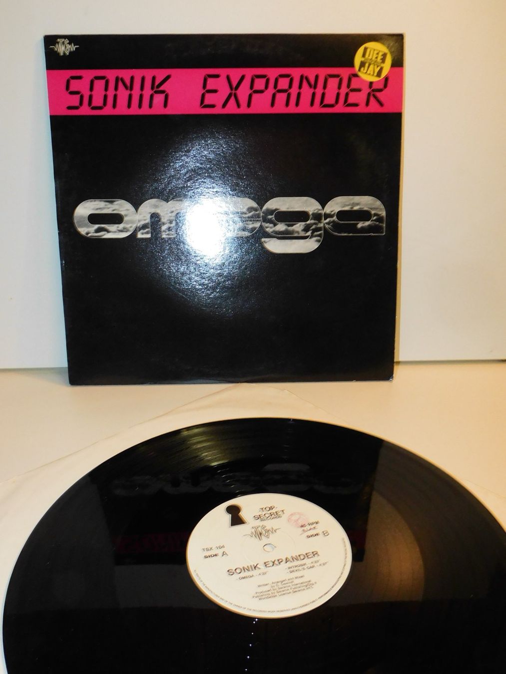 Dischi in vinile: LP Schallplatte Sonik Expander OMEGA  - Remix House Techno – Usato da Sursee venduto da 76 2