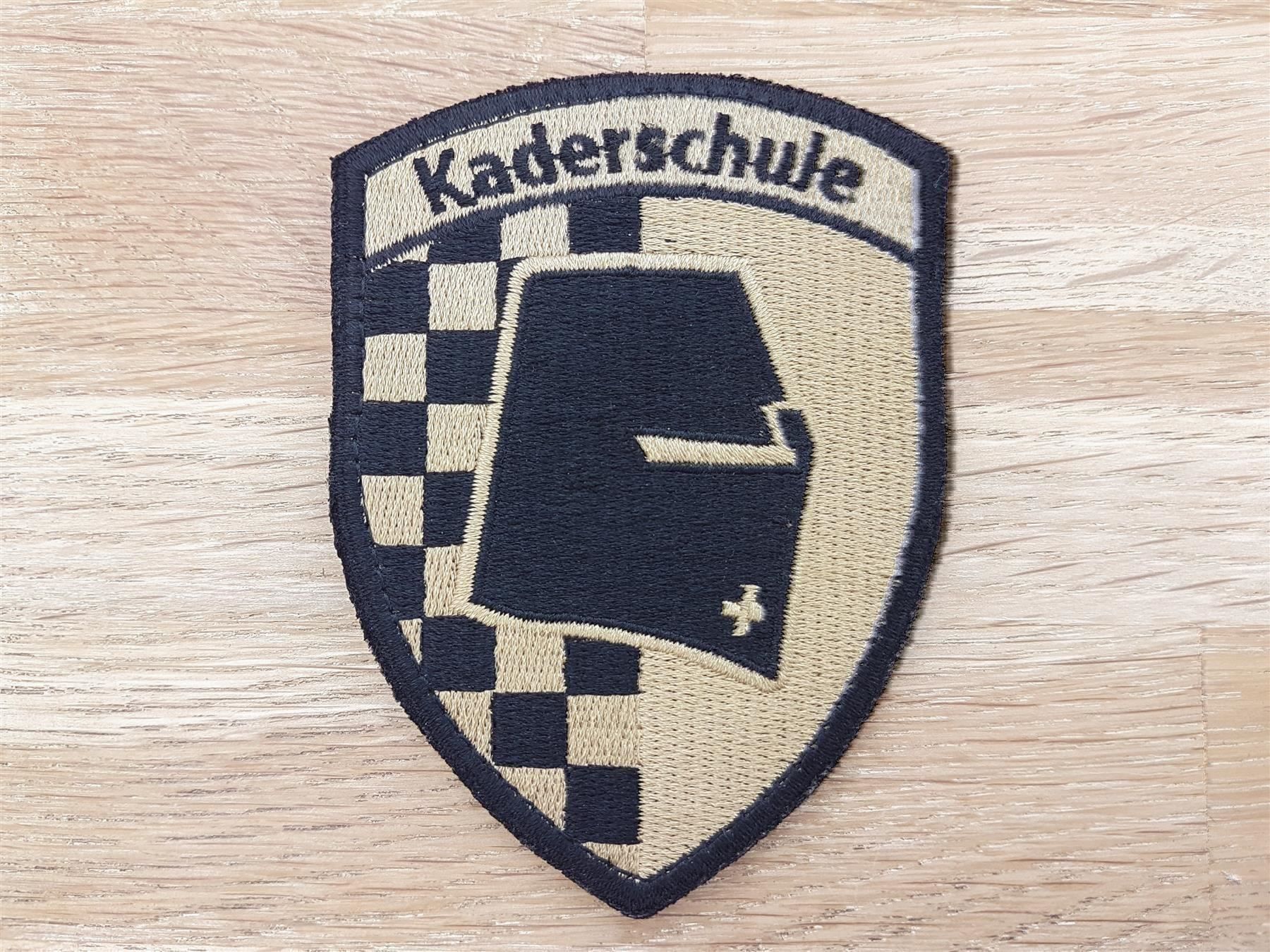Plaketten & Abzeichen: Badge Kaderschule Panzer – Gebraucht aus Erlinsbach von S700
