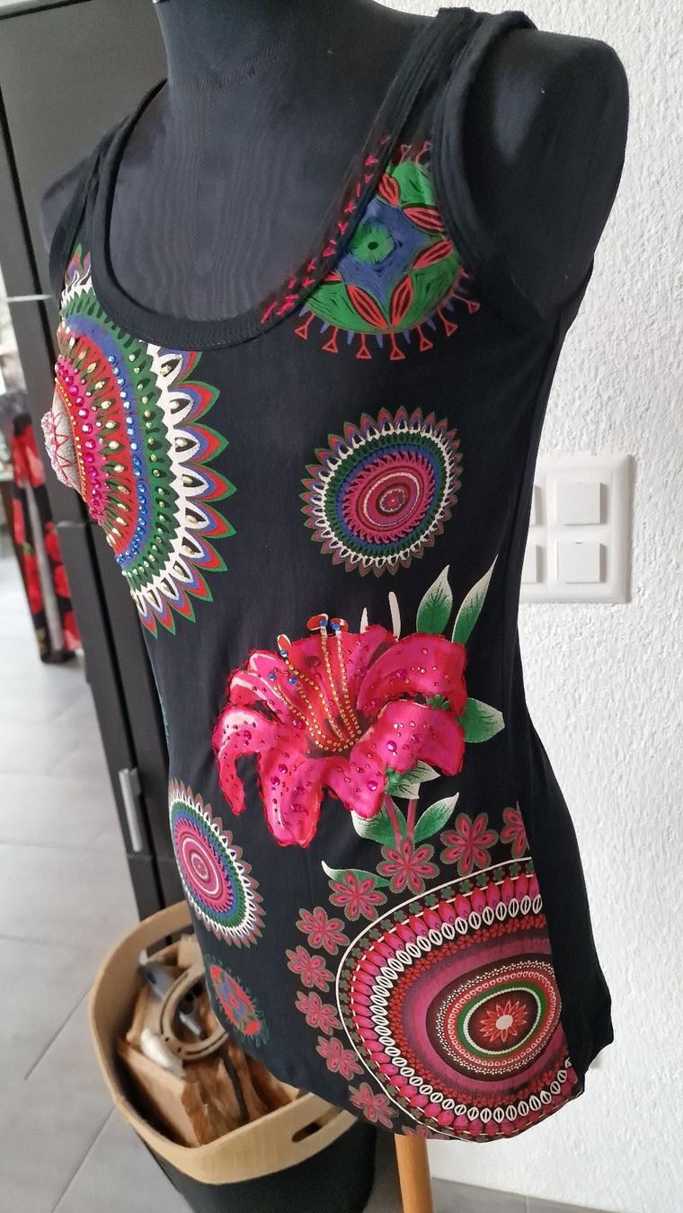 Desigual T-shirt: Shirt Desigual oder Kopie – Usato da Wil  AG venduto da Kfloh 1
