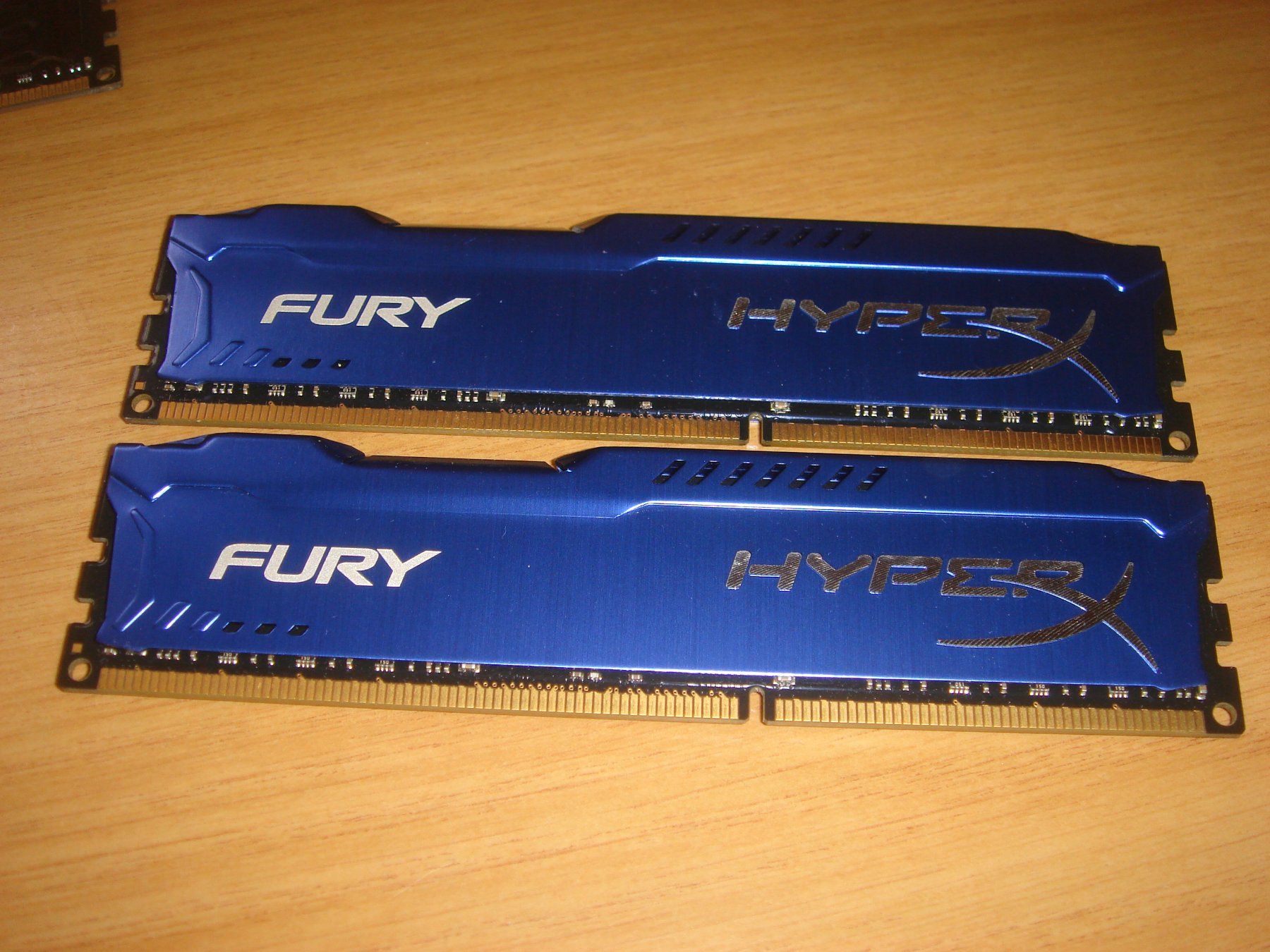 Kingston Memoria / RAM: 2 stück 8gb ddr3 RAM für Computer. – Usato da St. Gallen venduto da pc-sg 2