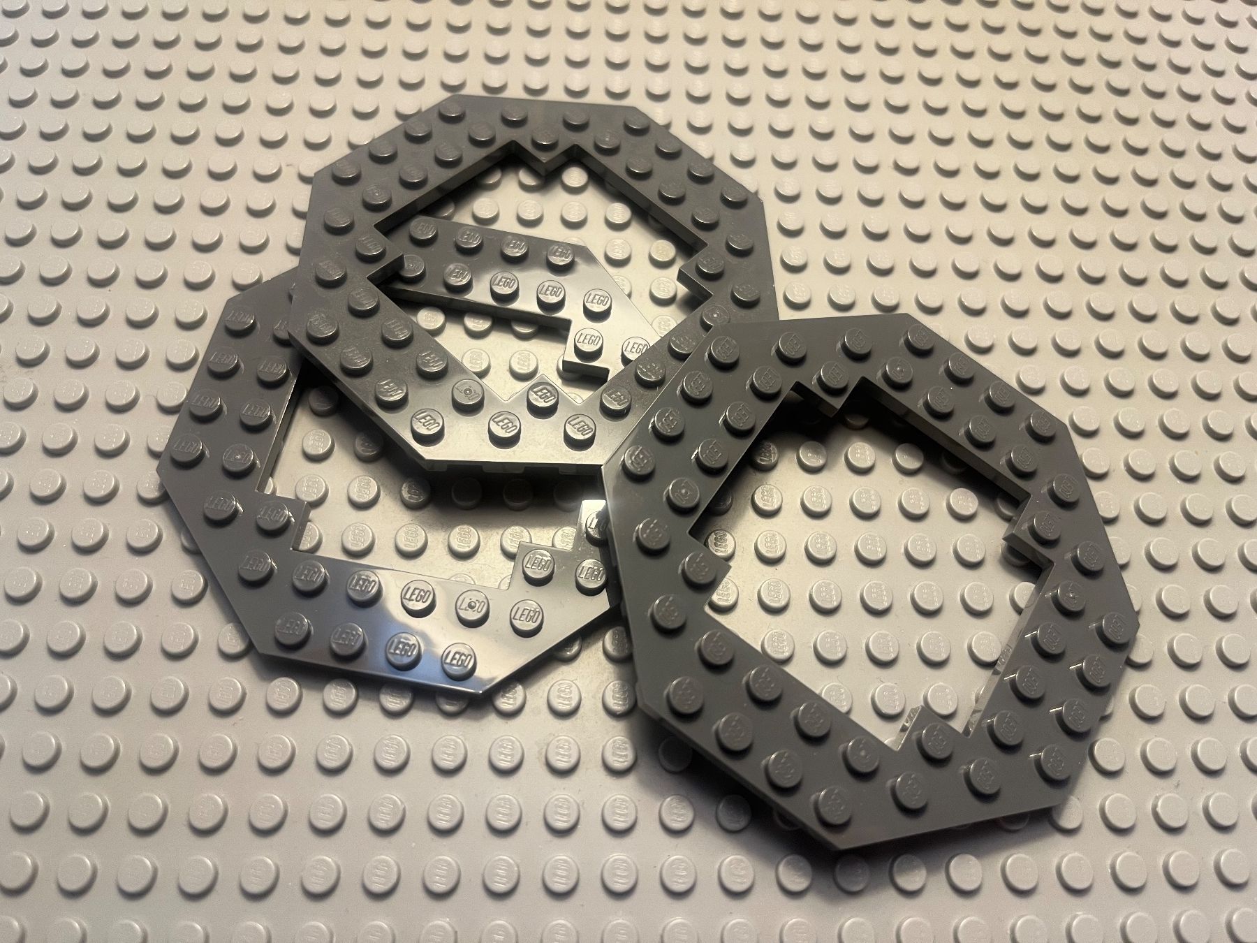 Lego Kit di costruzioni: Lego 3x Platten 10x10 (6063)dunkelgrau – Usato da Basel venduto da Swi-7621