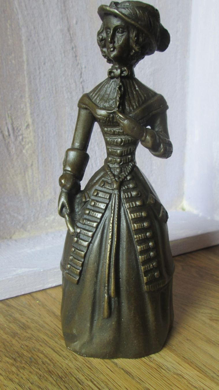 Cloches & sonnailles: Wunderschöne Tischglocke Lady oder Dame Bronze ca. 13,8 cm – Neuf (Voir description) à Drochtersen par Simonchen 2