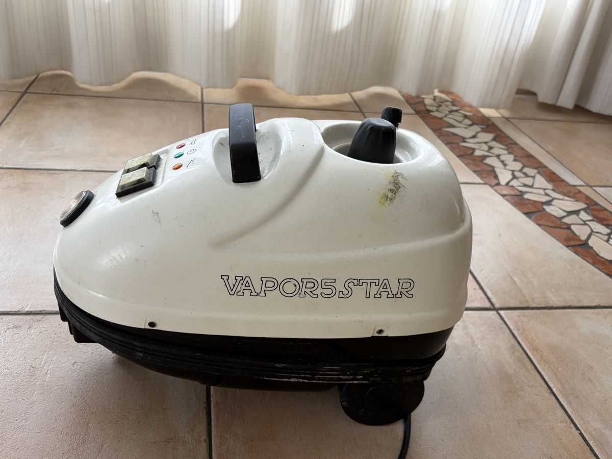 Pulitori a vapore: Dampfreiniger mit versch. Zubehör – Usato da Grenchen venduto da Emmiiii06