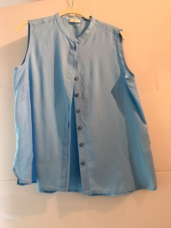 RIANI Bluse ärmellos hellblau Grösse DE 38 gut erhalten