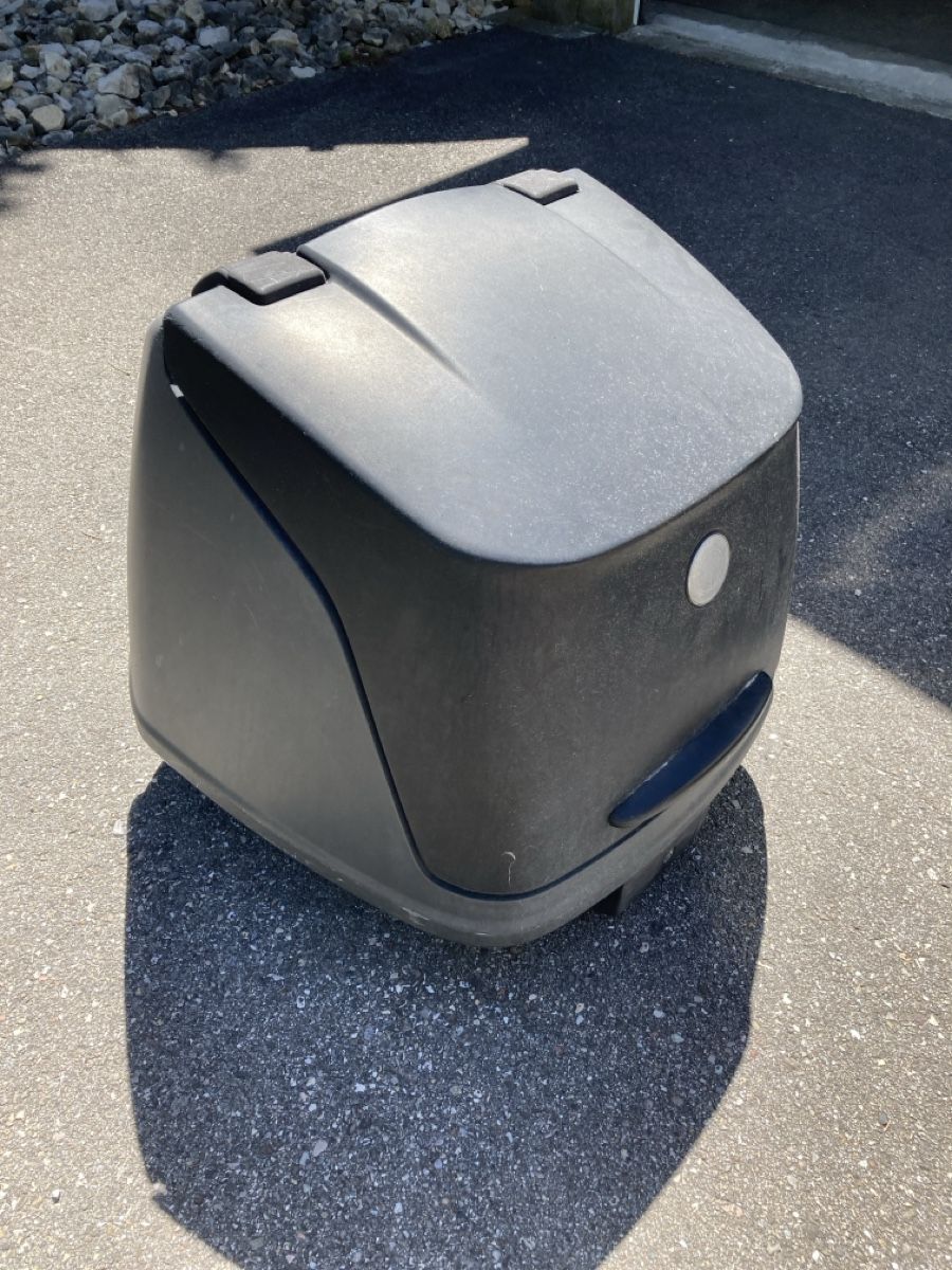 BMW Topcases: Bmw C1 Topcase – D'occasion à Lohn-Ammannsegg par Christoff1