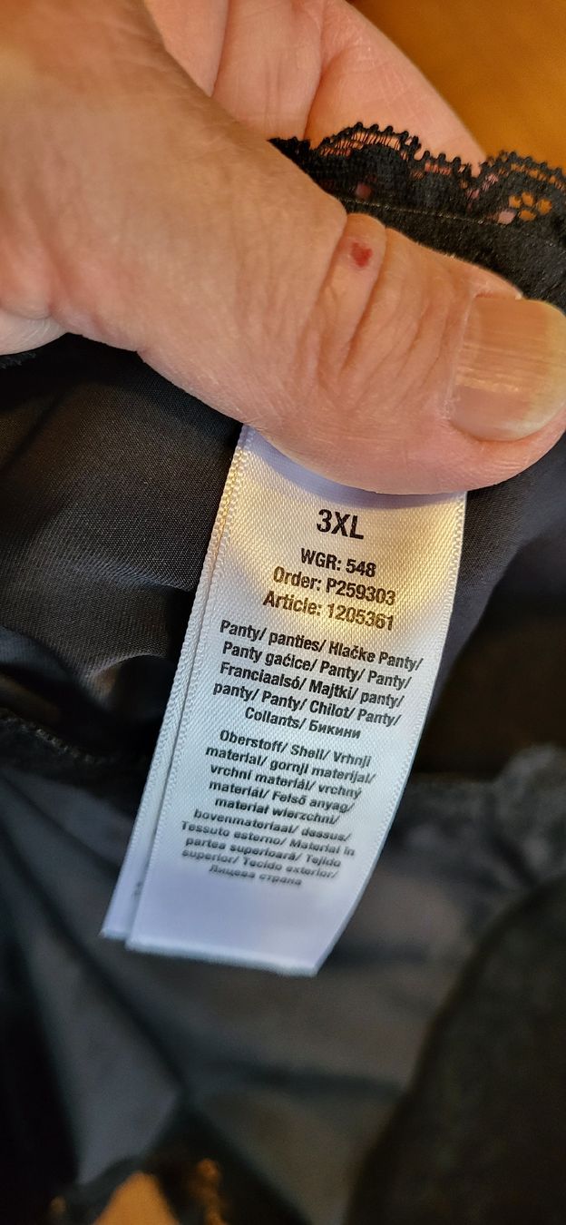 Sonstige Unterwäsche: BH 95 D mit Slip 3 x XL schwarz – Neu (gemäss Beschreibung) aus Schweizersholz von fuchs06 6