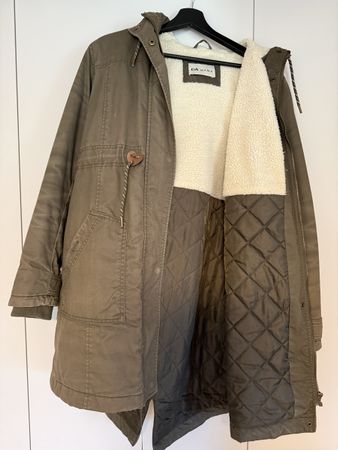 C&A Mama Wintermantel mit Trageeinsatz Grösse 40