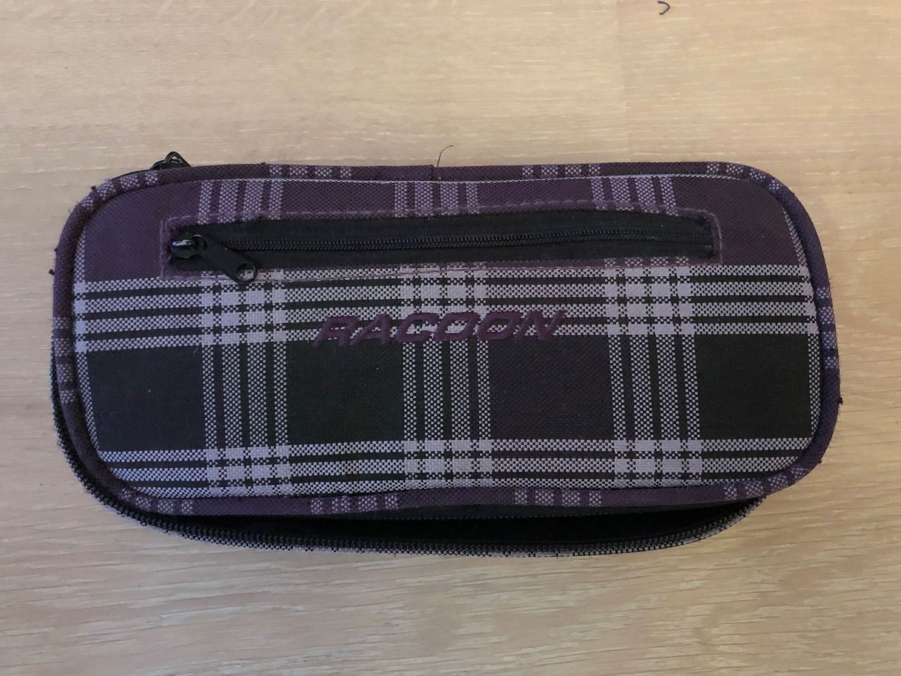 Astucci : Racoon Etui violett – Usato da Thalwil venduto da holoarte