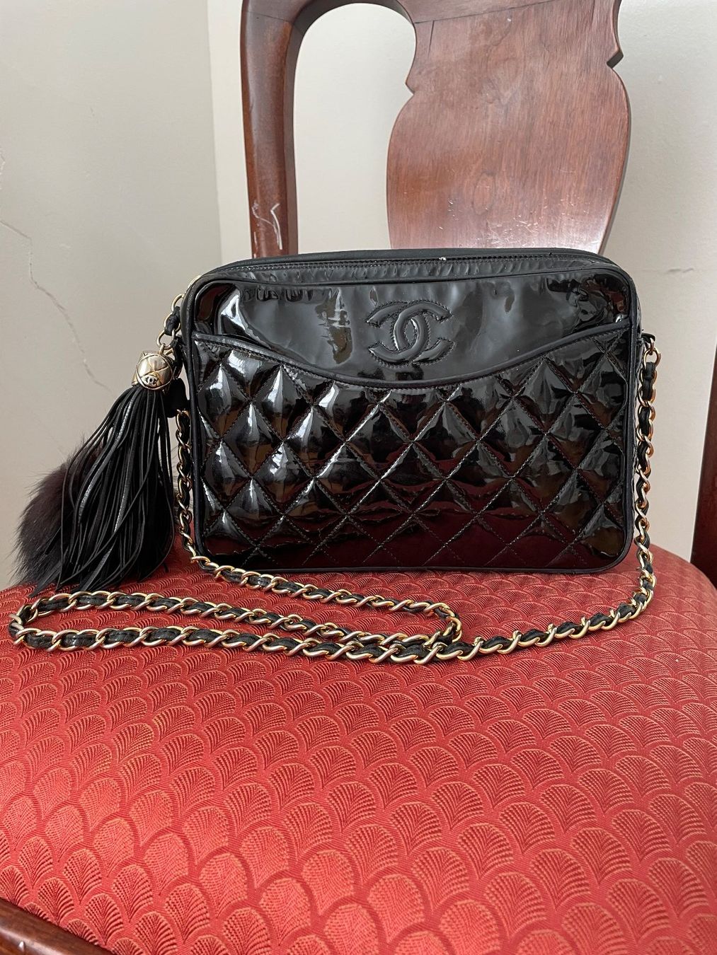 Chanel Borse da donna: Chanel patent leather camera bag – Usato da Genève venduto da lailas_things 2