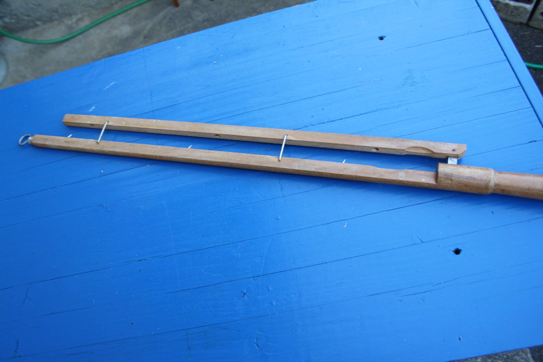 Supporti a parete: ALTER VINTAGE ZEITUNGSHALTER ANTIK? – Usato da Wauwil venduto da Pneuedy 3