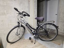 Damenvelo Stadtvelo Bahnhofvelo in gutem Zustand