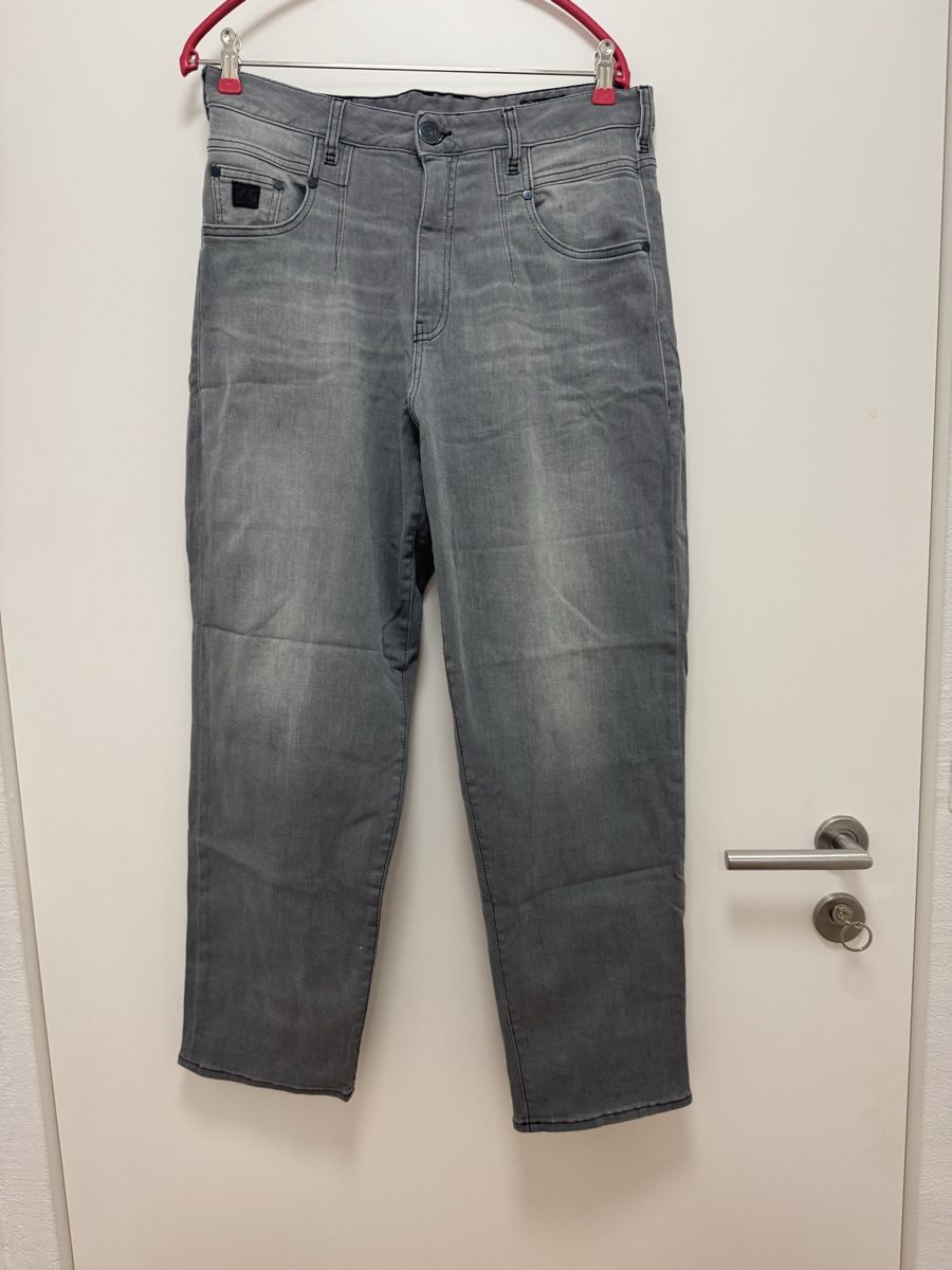 Herrlicher Jeans: Herrlicher  Jeans Gr. 29 – Nuovo (secondo la descrizione) da Haldenstein venduto da nicB74