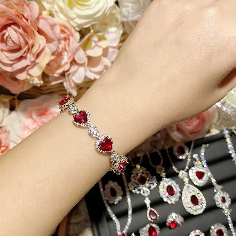 Bracciali & Braccialetti: Bracelet Amour Toujours – Nuovo e nell'imballaggio originale da St-Maurice venduto da Sandrinette123