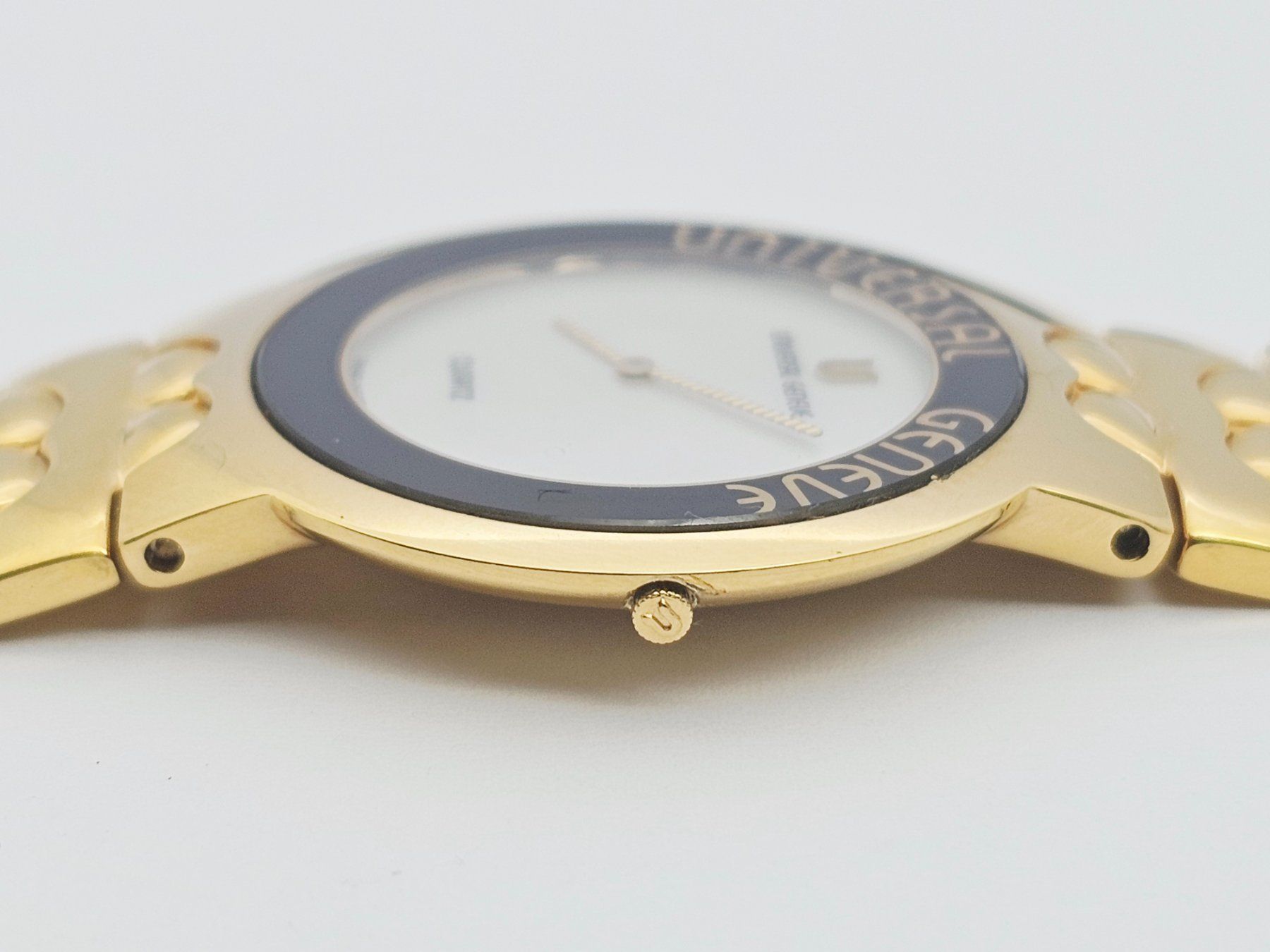 Orologi: Universal Geneve Quarz Armbanduhr NOS – Usato da Bassersdorf venduto da AnkerWatch 2