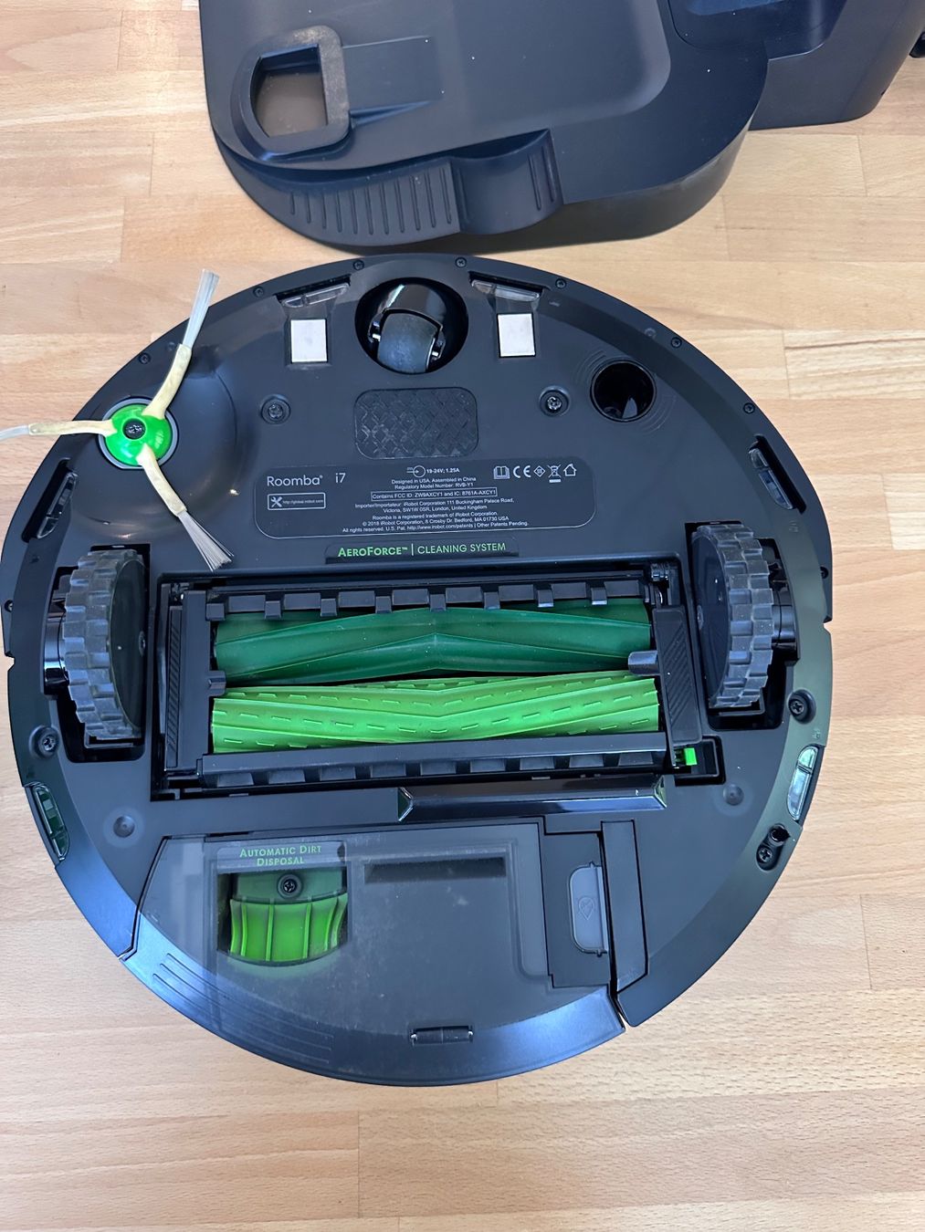 Irobot Aspirapolveri & Accessori: Roomba i7+ Clean Base Automatic Dirt Disposal Station – Usato da Islikon venduto da silvanmario 3