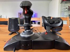 Thrustmaster Joystick/Throttle plus Gaming-Lautsprecher