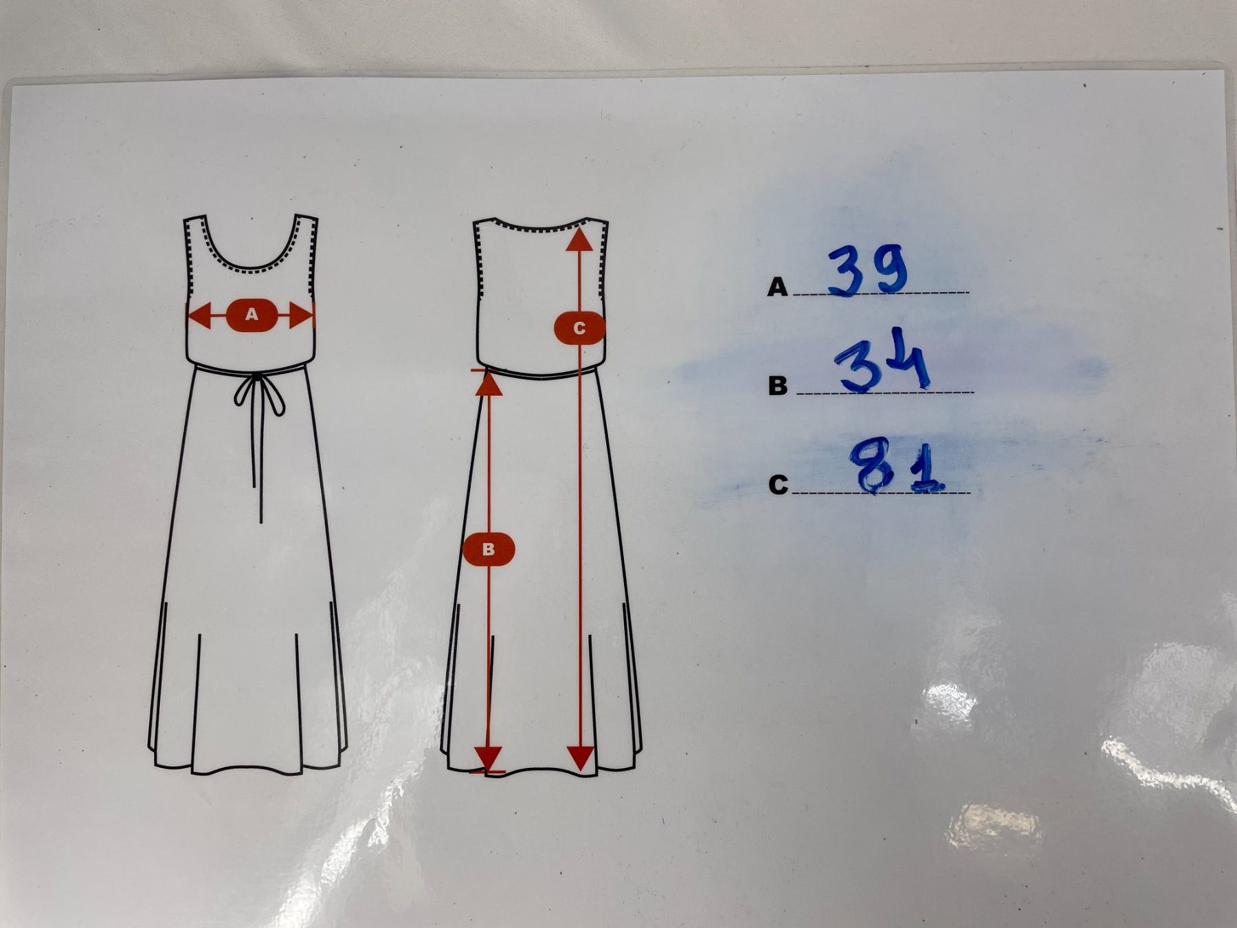 Vestiti: ROBE bleu marine avec volants – Usato da Lausanne venduto da PlusValue_Lausanne 5
