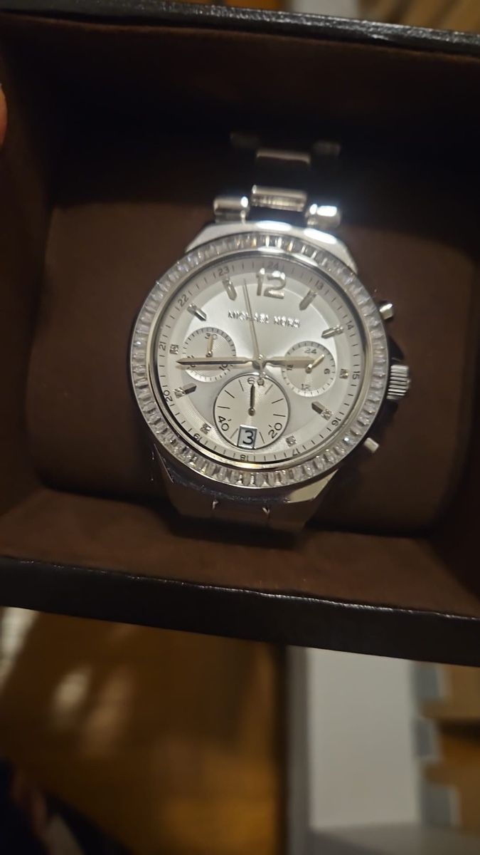 Michael Kors Uhren: Montre Michael Kors argentée – Neu und originalverpackt aus Ecublens VD von ago_557y 1