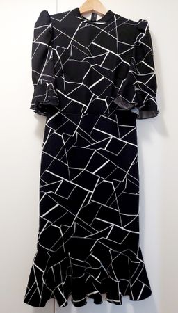 Elegantes Kleid in schwarz-weiss Gr. L