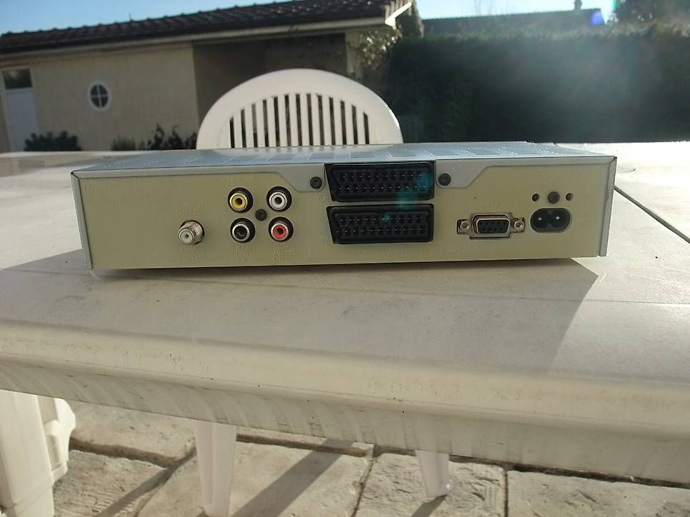 Ricevitori: Décodeur satellite Eurosky avec télécommande – Usato da Onex venduto da jef_8d6k 1