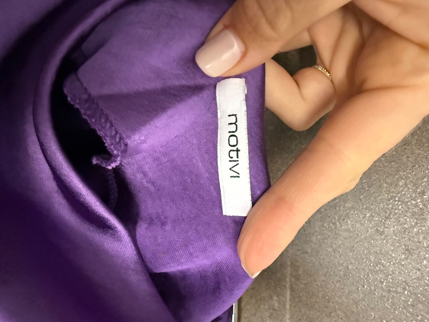 Vestiti: Violett Kleid M – Usato da Steinhausen venduto da Alise 3