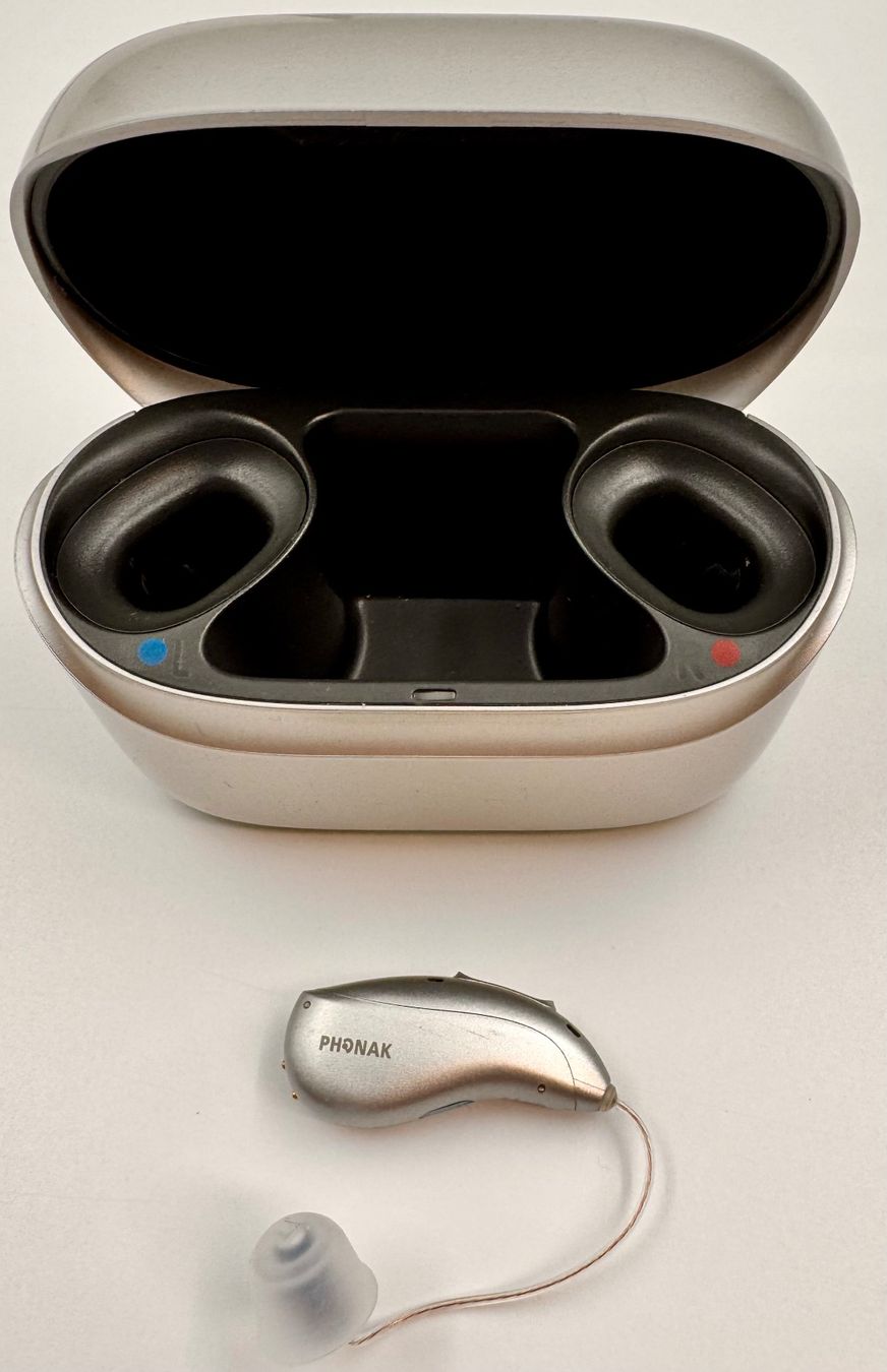 Phonak Attrezzature mediche: Phonak Audéo I90 Sphere Hörgerät Links – Usato da Hermetschwil-Staffeln venduto da Sigmund57 4