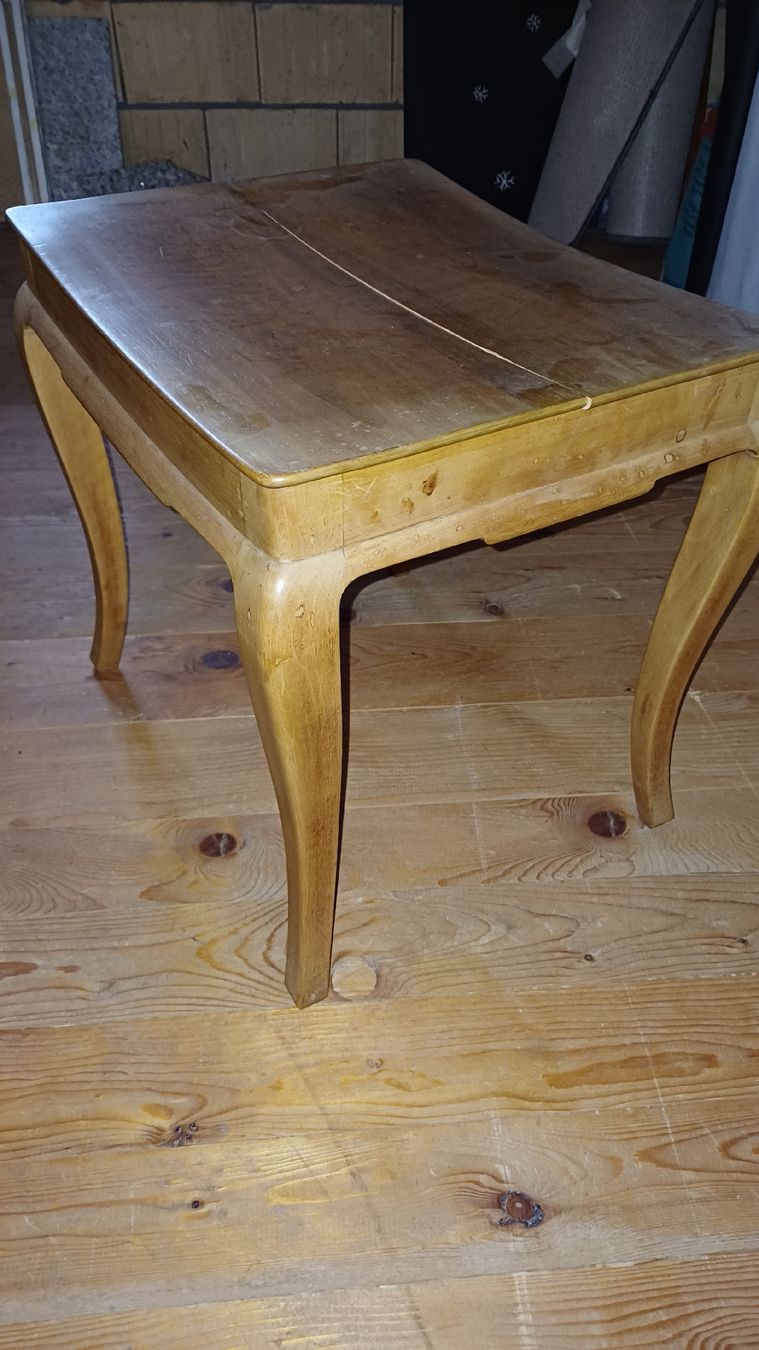 Articoli in legno: Schöner Holzhocker Vintage 1 – Usato da Walenstadtberg venduto da Twowheels 2