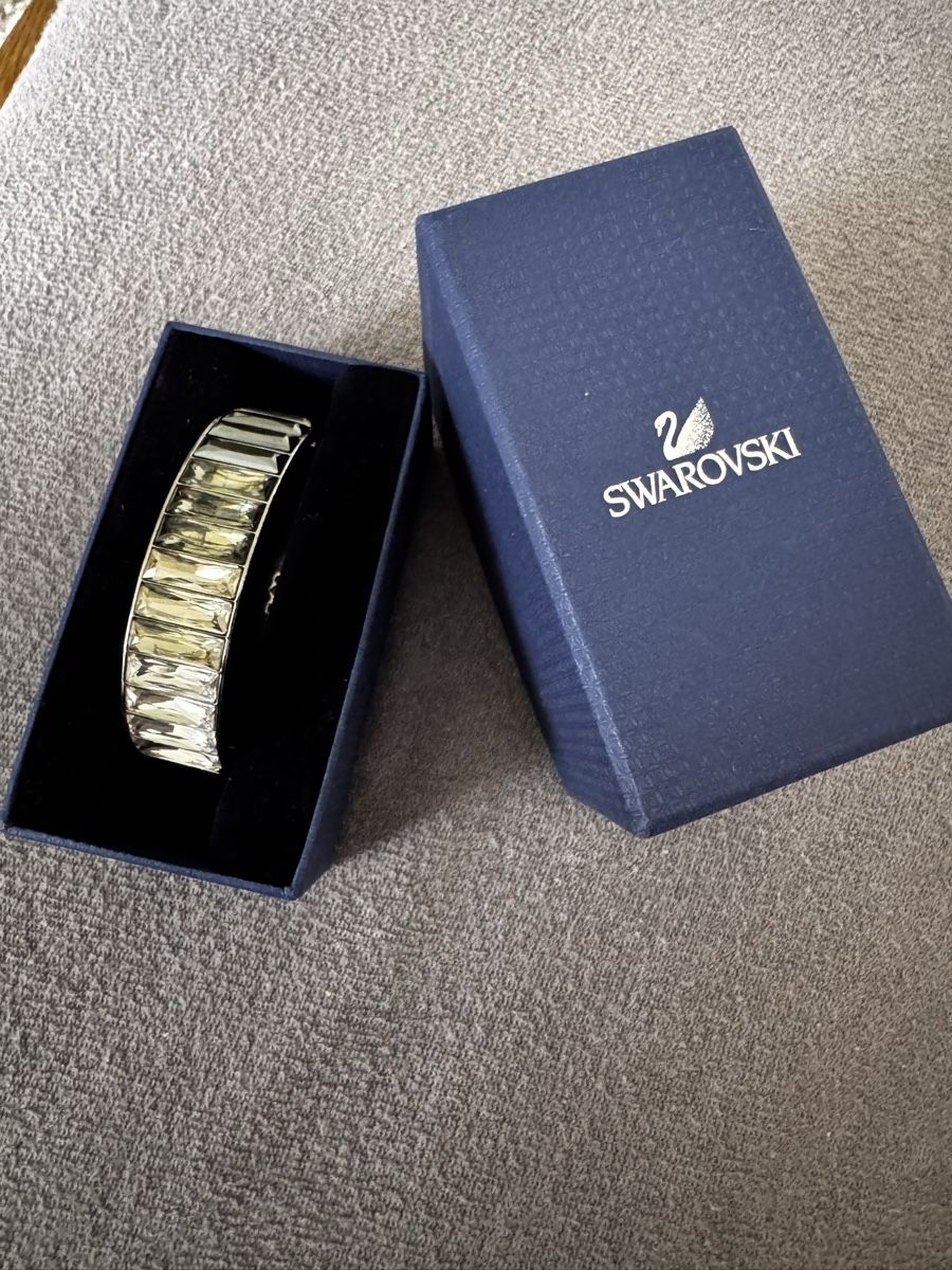 Swarovski Armbänder & -reifen: Swarovski Armband – Gebraucht aus Weite von Quarantino