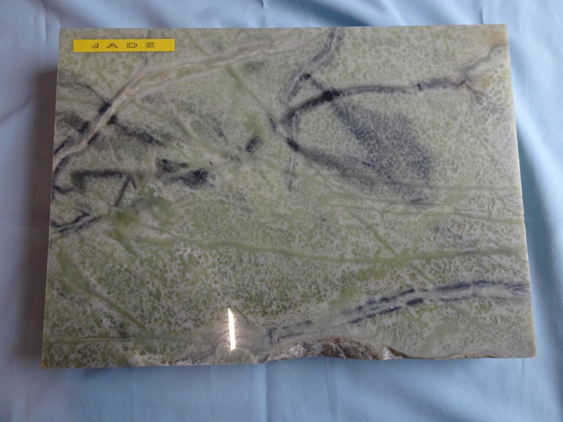 Minerali & Pietre curative: Nephrit- Jade  Museumsstufe  Val Poschiavo  Scortaseo – Nuovo (secondo la descrizione) da martina venduto da Tignuppa 7