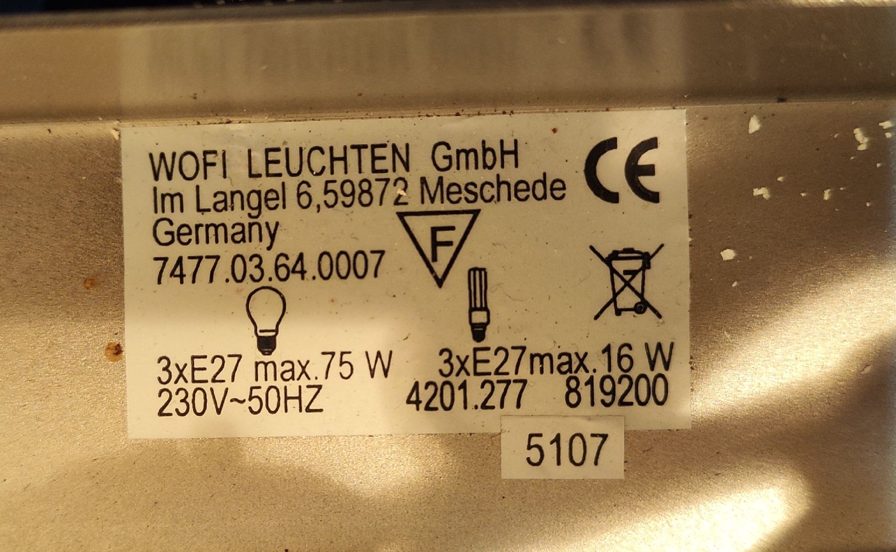 Lampade: Lampe de salle à manger – Usato da Fribourg venduto da nezchaud 2