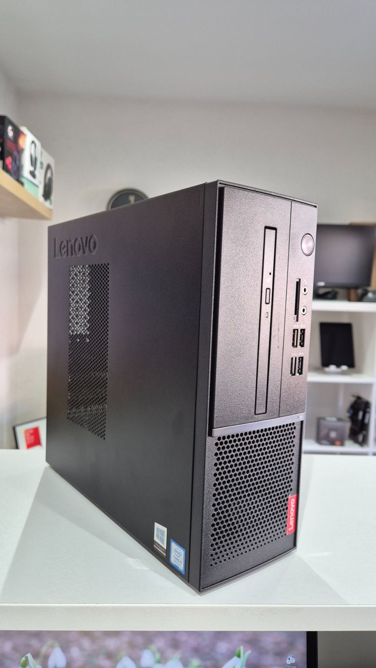 Lenovo PC: Ordinateur Fixe Lenovo – Usato da Chatel-St-Denis venduto da Teck7