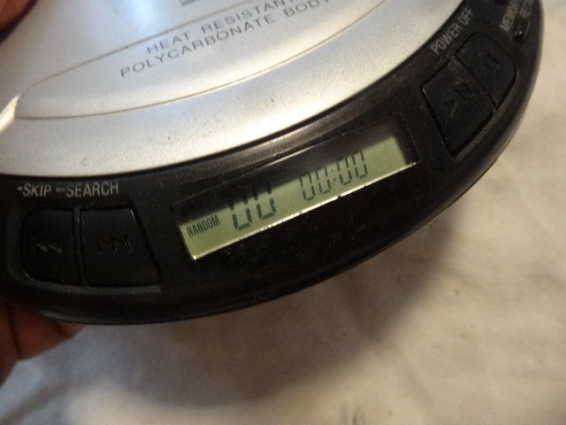 Panasonic Multimediaplayer & Streamer: PANASONIC CD PLAYER XBS SL-S113.LÄÜFT – Gebraucht aus zürich von ahmad01 8