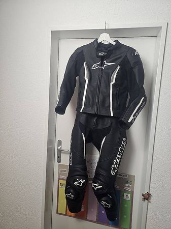 Motorradbekleidung 