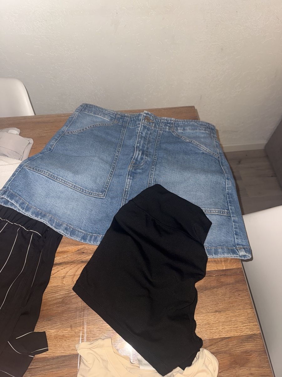 H&M Kleiderpakete: Kleiderpaket Gr.M – Neu (gemäss Beschreibung) aus Rothrist von ale_h7dz 4