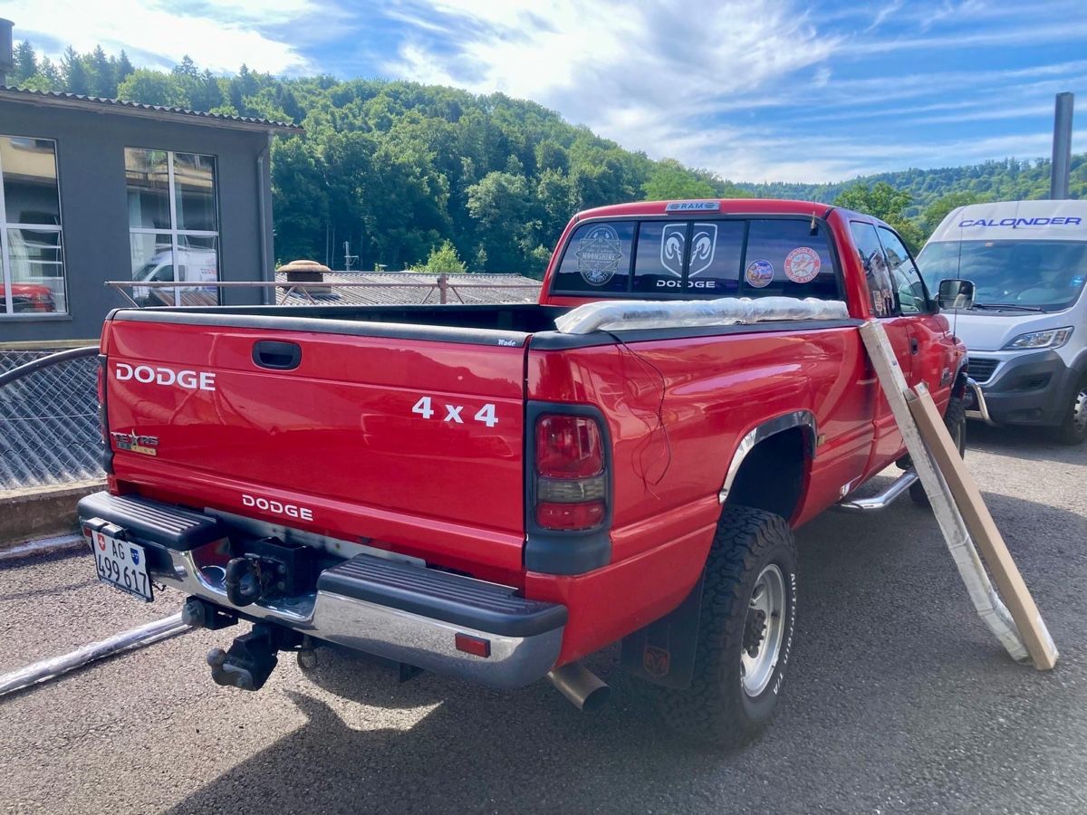 Dodge Autos: Doge Ram 2 GEN 2500 8L V10 1995 – Gebraucht aus Unterseen von haugworld 1