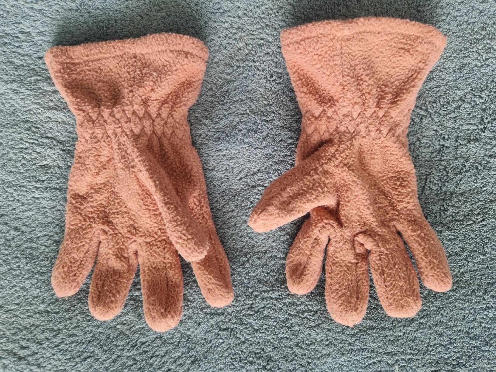 H&M Guanti: Fleece Handschuhe grösse 98/104 – Usato da Heimberg venduto da Eleanor20 1