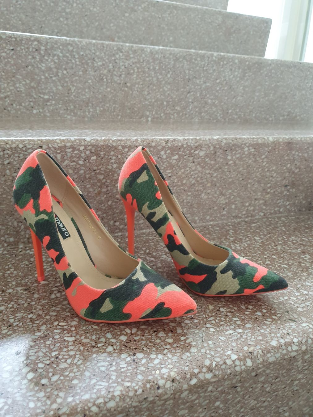 Damenschuhe: Highheels – Neu und originalverpackt aus Oberrieden von fer_j9f9