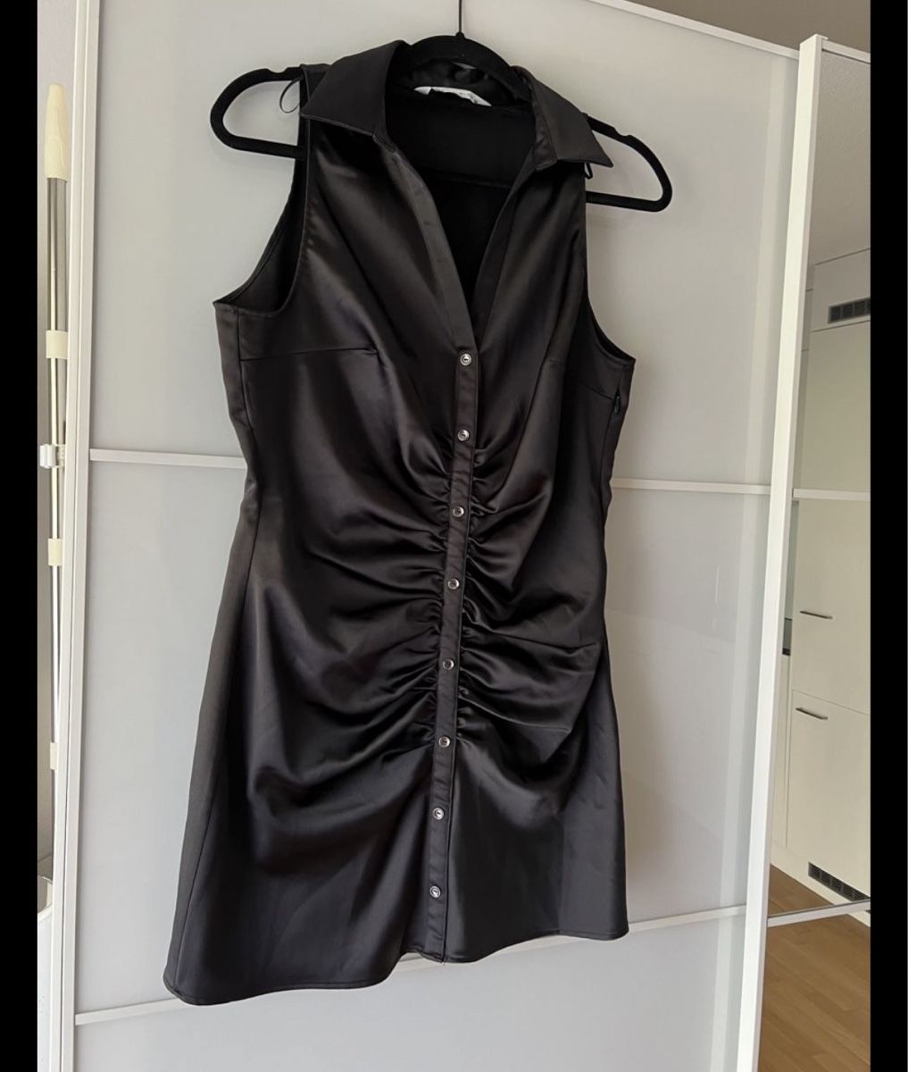 Zara Vestiti: Zara Kleid – Usato da Wil SG venduto da xrnvani