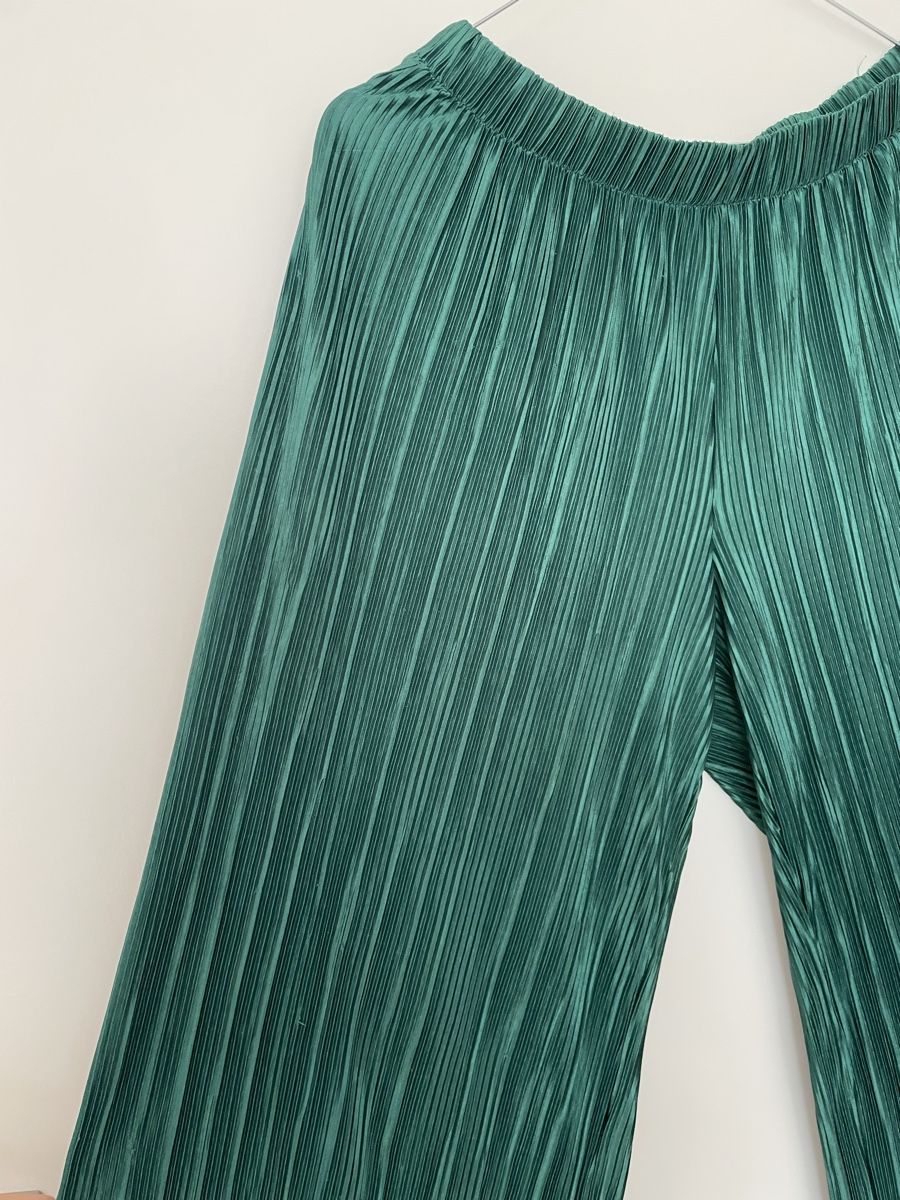 Zara Pantaloni: Zara Hose, Gr. M, smaragdgrün, Plissee – Usato da Zürich venduto da vik_isi 1