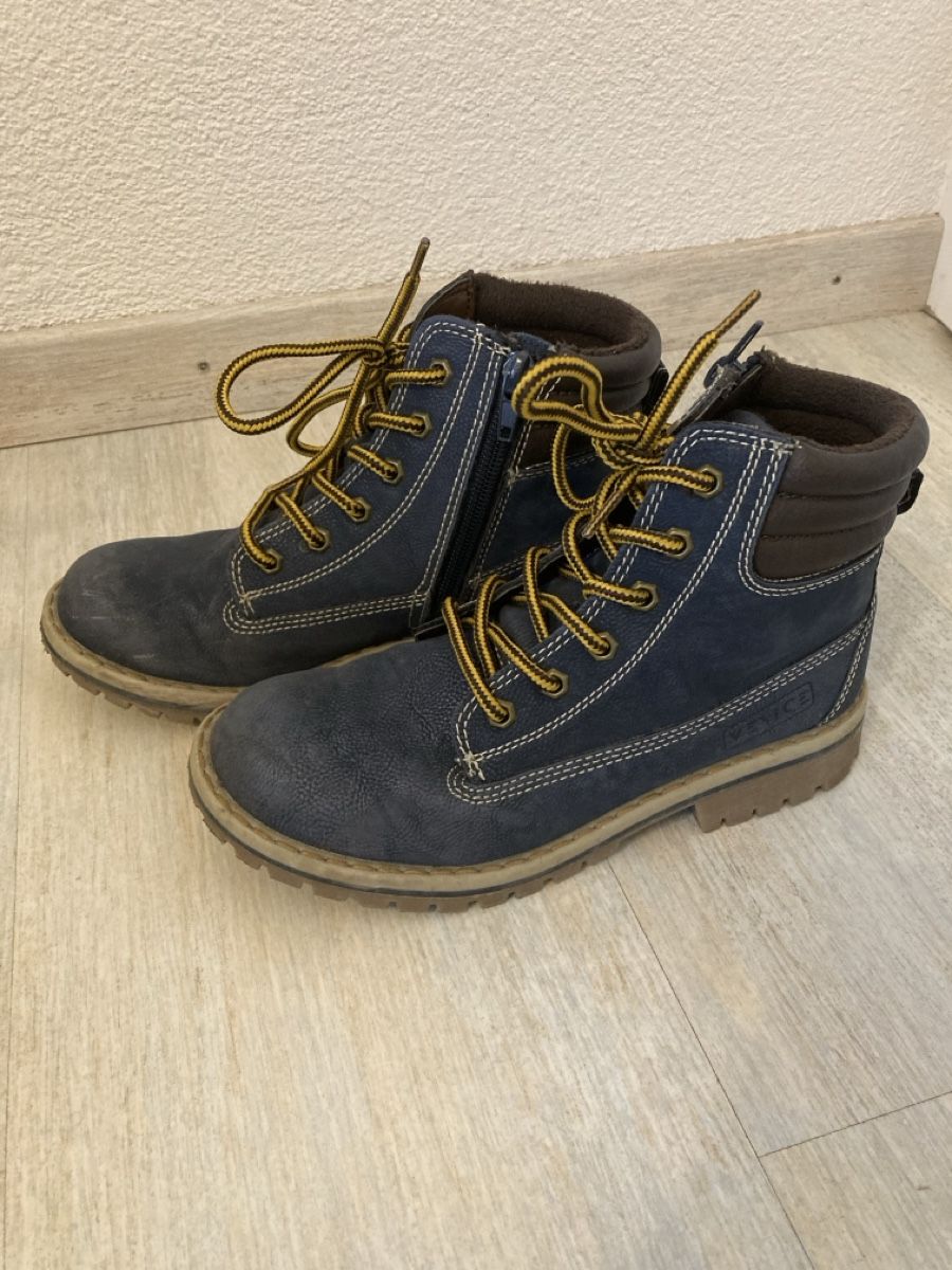 Scarpe per ragazzi: Halbschuhe Gr. 34 – Usato da Uttigen venduto da daeni_83 1