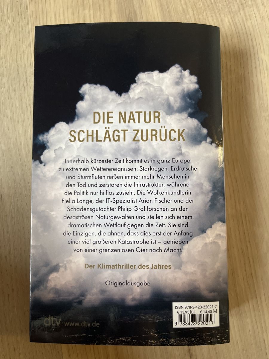 Livres: Thilo Falk: Dark Clouds – D'occasion à Buttikon SZ par Buecherwurm. 1