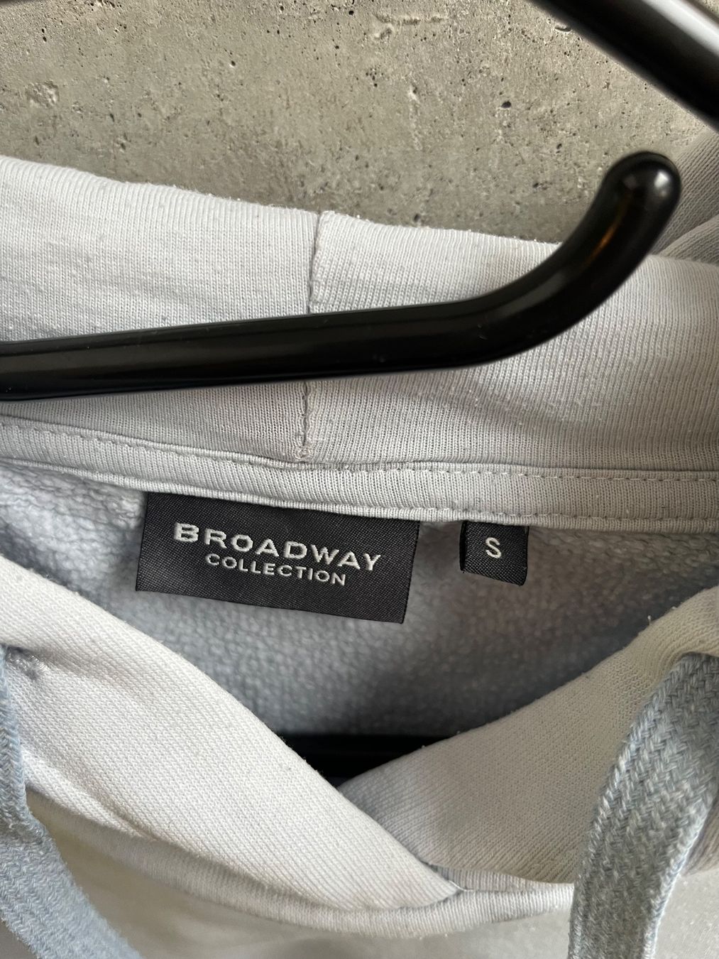 Maglioni & Felpe: Broadway Collection Pullover grau – Usato da Bern venduto da leokislig 1