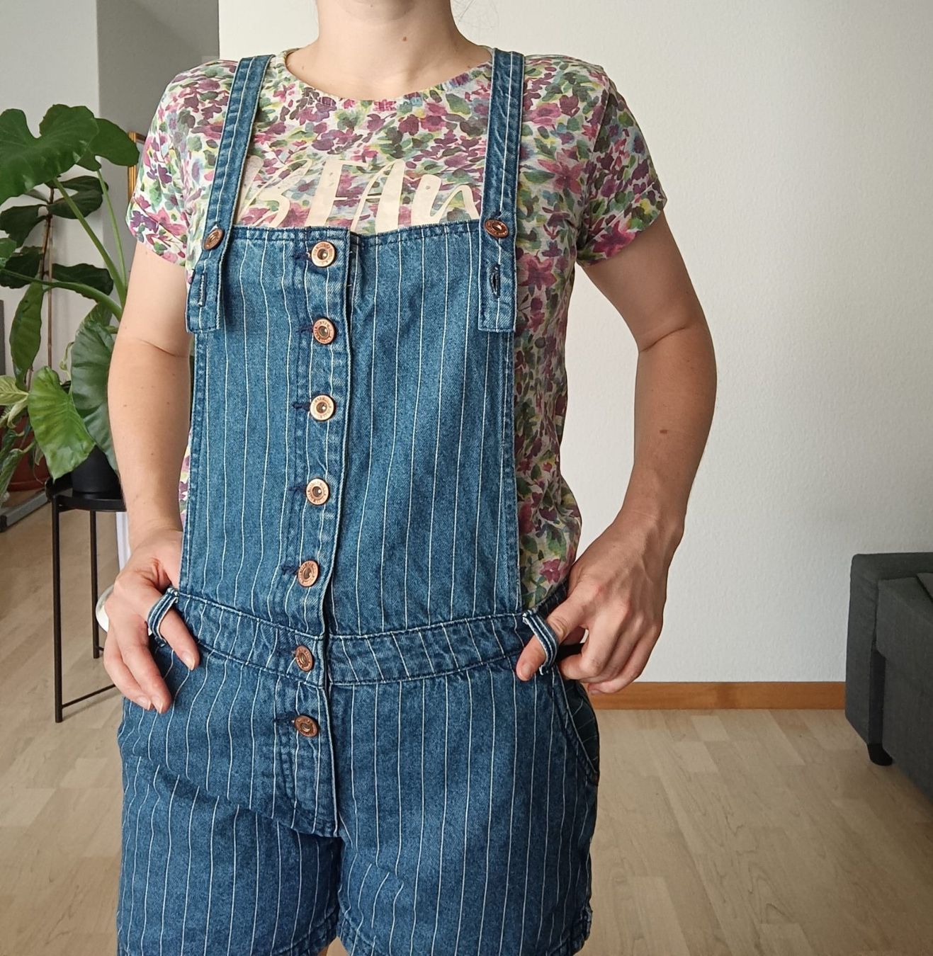 Tute: 100 cotton-Summer overalls - Denim + white vertical stripes – Usato da Rotkreuz venduto da Prelovedswitzerland 2