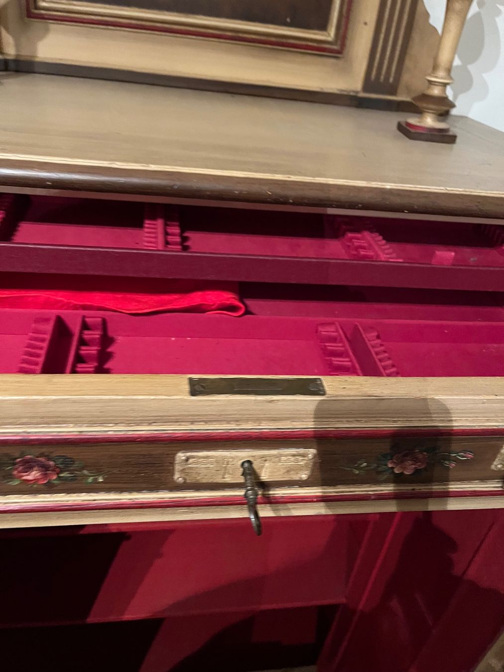 Cassettiere: antike Kommode mit Aufsatz, bemalt – Usato da Niederrohrdorf venduto da Oldfan 9