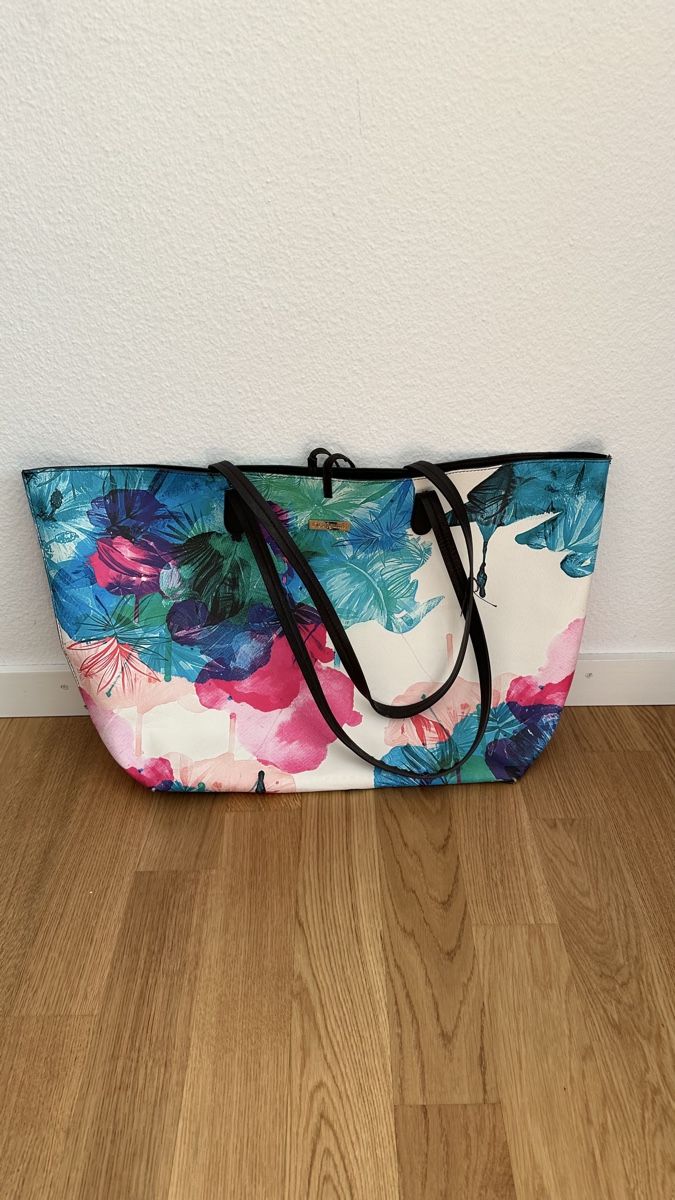 Desigual Sacs femmes: Sommerliche Handtasche mit tropischem Muster - gebraucht – D'occasion à Baar par Piigii
