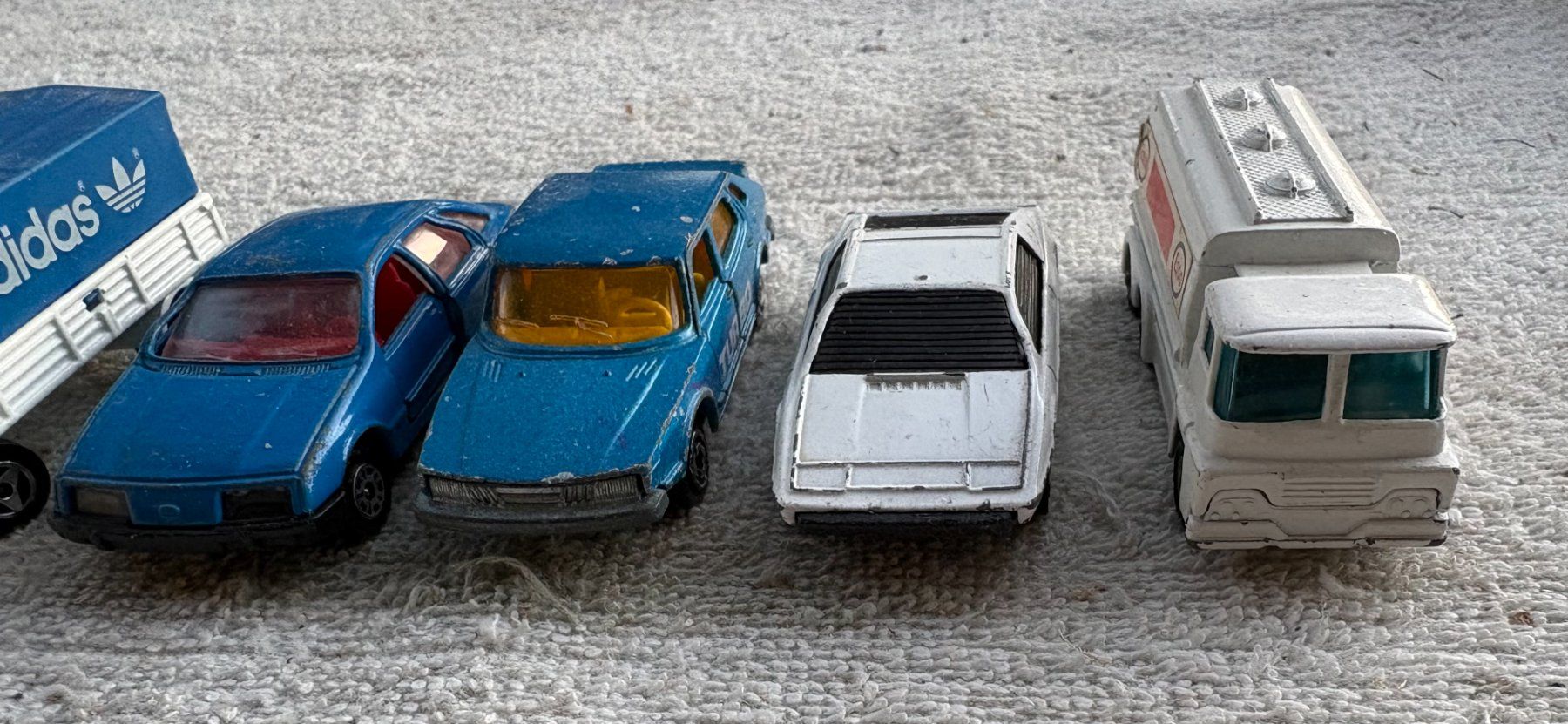 Modellini d'auto: VINTAGE LOT AUTOS – Usato da Ostermundigen venduto da crazy-horse-1840 1