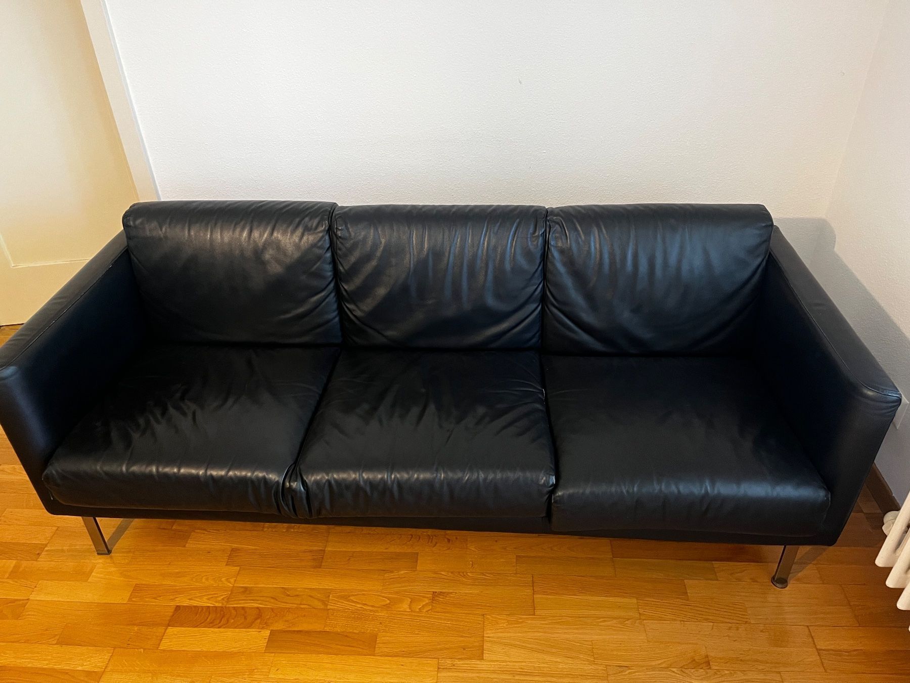 Sofas: Ledersofa italienischer Designklassiker – Gebraucht aus zürich von mfn_926h